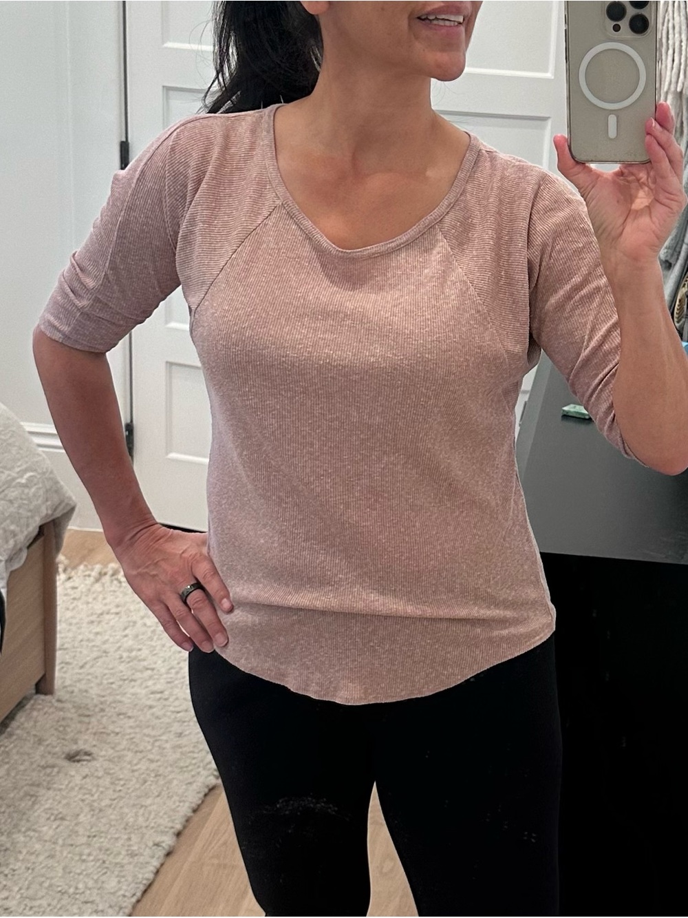 GAP Dusty Rose Short Sleeve Knit Top